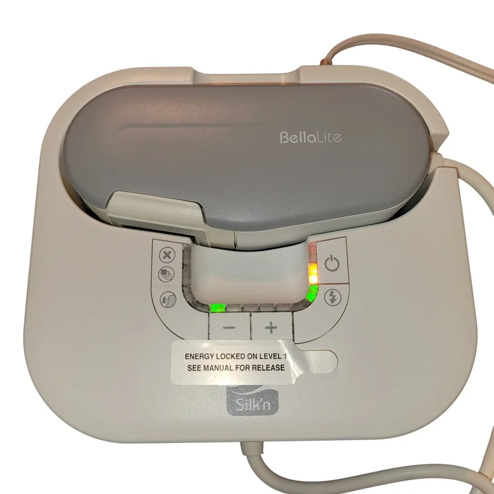 BellaLite by Silk'n ~‎ Hair Removal Device Home Skinovations AST150A IPL
